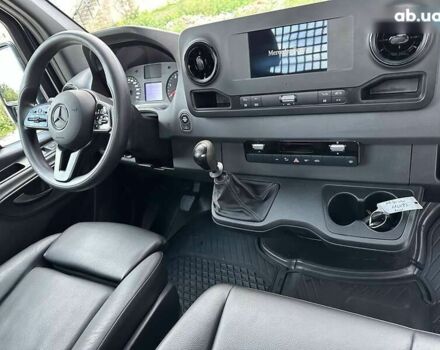 Мерседес Sprinter, объемом двигателя 2.1 л и пробегом 321 тыс. км за 25900 $, фото 9 на Automoto.ua