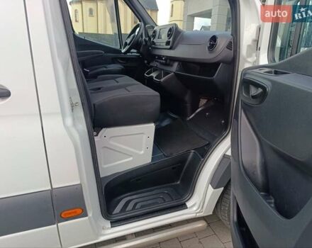 Мерседес Sprinter, объемом двигателя 0 л и пробегом 319 тыс. км за 29387 $, фото 16 на Automoto.ua
