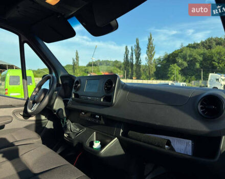 Мерседес Sprinter, объемом двигателя 1.95 л и пробегом 300 тыс. км за 37074 $, фото 11 на Automoto.ua