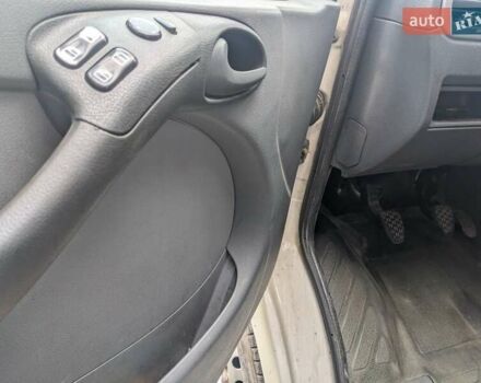 Мерседес Sprinter, объемом двигателя 2.2 л и пробегом 480 тыс. км за 11500 $, фото 4 на Automoto.ua
