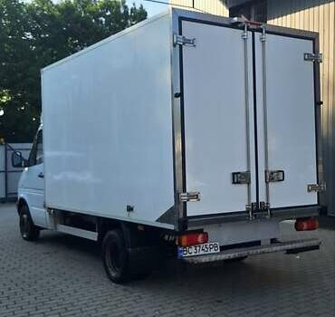 Мерседес Sprinter, об'ємом двигуна 0 л та пробігом 587 тис. км за 10850 $, фото 4 на Automoto.ua