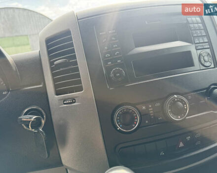 Мерседес Sprinter, объемом двигателя 2.2 л и пробегом 267 тыс. км за 22500 $, фото 22 на Automoto.ua