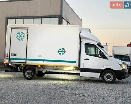 Мерседес Sprinter, объемом двигателя 2.2 л и пробегом 200 тыс. км за 21900 $, фото 1 на Automoto.ua
