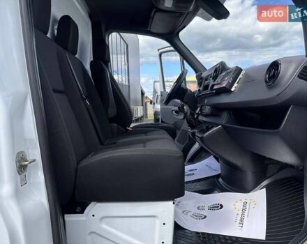 Мерседес Sprinter, объемом двигателя 2.2 л и пробегом 181 тыс. км за 26900 $, фото 31 на Automoto.ua