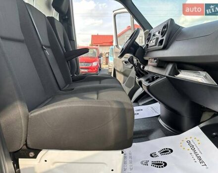 Мерседес Sprinter, объемом двигателя 2.2 л и пробегом 175 тыс. км за 27900 $, фото 28 на Automoto.ua