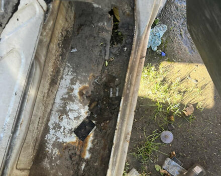 Мерседес Sprinter 2005 у Гайсине на Automoto.ua Мерседес Sprinter, об'ємом двигуна 0 л та пробігом 300 тис. км за 2350 $, фото 11 на Automoto.ua