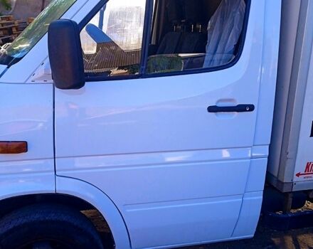 Мерседес Sprinter, об'ємом двигуна 2.2 л та пробігом 200 тис. км за 12500 $, фото 3 на Automoto.ua
