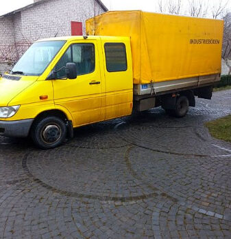 Мерседес Sprinter, об'ємом двигуна 2.2 л та пробігом 296 тис. км за 13200 $, фото 3 на Automoto.ua