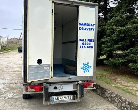 Мерседес Sprinter, объемом двигателя 2.2 л и пробегом 462 тыс. км за 12400 $, фото 3 на Automoto.ua