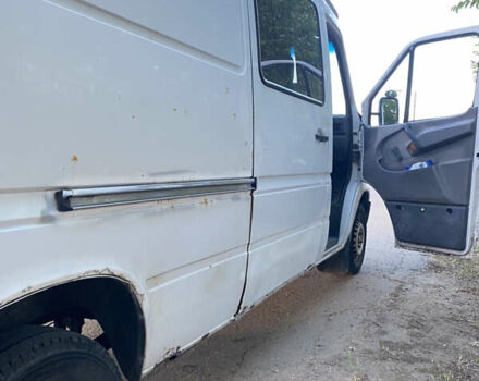 Мерседес Sprinter, объемом двигателя 2.3 л и пробегом 413 тыс. км за 4450 $, фото 8 на Automoto.ua