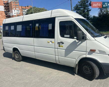 Мерседес Sprinter, об'ємом двигуна 2.2 л та пробігом 300 тис. км за 9900 $, фото 1 на Automoto.ua