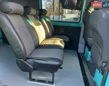Мерседес Sprinter, объемом двигателя 0 л и пробегом 375 тыс. км за 9500 $, фото 3 на Automoto.ua