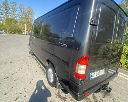 Мерседес Sprinter 2004 в Надворной на Automoto.ua Мерседес Sprinter, объемом двигателя 0 л и пробегом 240 тыс. км за 8900 $, фото 17 на Automoto.ua