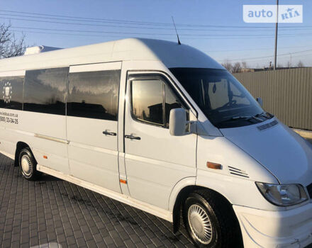 Мерседес Sprinter, объемом двигателя 2.7 л и пробегом 195 тыс. км за 11499 $, фото 1 на Automoto.ua