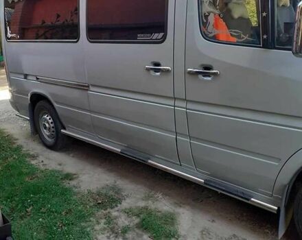 Мерседес Sprinter, объемом двигателя 2.15 л и пробегом 350 тыс. км за 9700 $, фото 1 на Automoto.ua