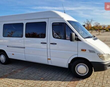 Мерседес Sprinter, объемом двигателя 2.69 л и пробегом 762 тыс. км за 12800 $, фото 4 на Automoto.ua