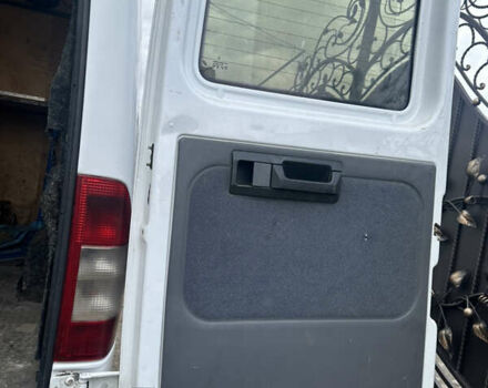 Мерседес Sprinter, объемом двигателя 2.7 л и пробегом 550 тыс. км за 13200 $, фото 9 на Automoto.ua