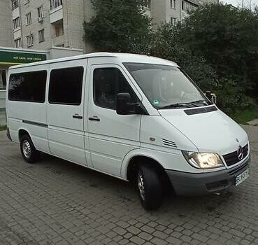 Мерседес Sprinter, объемом двигателя 2.2 л и пробегом 310 тыс. км за 8400 $, фото 7 на Automoto.ua