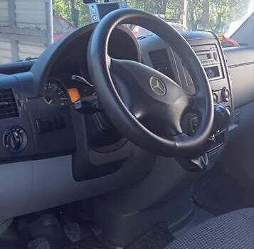 Мерседес Sprinter, объемом двигателя 2.15 л и пробегом 330 тыс. км за 14500 $, фото 5 на Automoto.ua