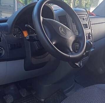Мерседес Sprinter, объемом двигателя 2.15 л и пробегом 330 тыс. км за 14500 $, фото 4 на Automoto.ua