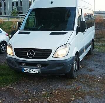 Мерседес Sprinter, объемом двигателя 2.15 л и пробегом 240 тыс. км за 11888 $, фото 1 на Automoto.ua