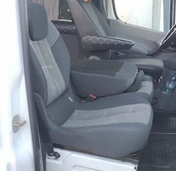 Мерседес Sprinter, объемом двигателя 2.2 л и пробегом 70 тыс. км за 15000 $, фото 10 на Automoto.ua