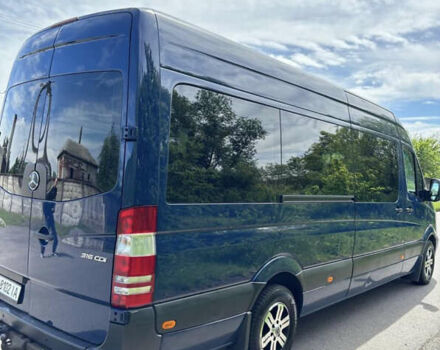 Мерседес Sprinter, объемом двигателя 2.2 л и пробегом 400 тыс. км за 20500 $, фото 4 на Automoto.ua