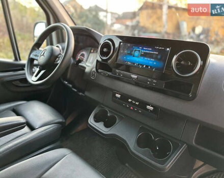 Мерседес Sprinter, объемом двигателя 0 л и пробегом 223 тыс. км за 29500 $, фото 3 на Automoto.ua