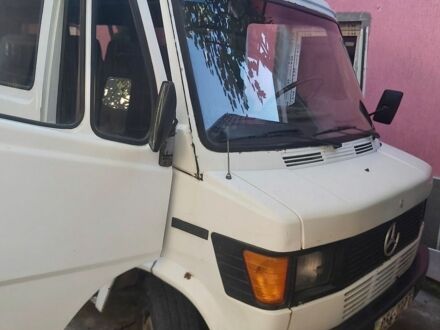 Мерседес Sprinter, объемом двигателя 0 л и пробегом 333 тыс. км за 4600 $, фото 1 на Automoto.ua