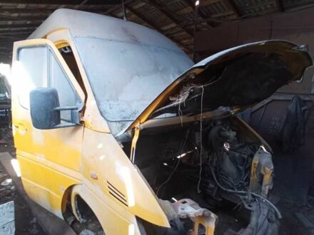 Мерседес Sprinter, объемом двигателя 0 л и пробегом 0 тыс. км за 1700 $, фото 1 на Automoto.ua
