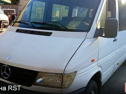 Мерседес Sprinter, объемом двигателя 2.9 л и пробегом 350 тыс. км за 7000 $, фото 1 на Automoto.ua