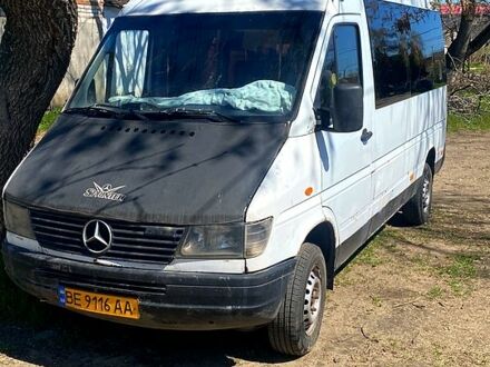 Мерседес Sprinter 1998 в Николаеве на Automoto.ua Мерседес Sprinter, объемом двигателя 2.3 л и пробегом 0 тыс. км за 3300 $, фото 1 на Automoto.ua