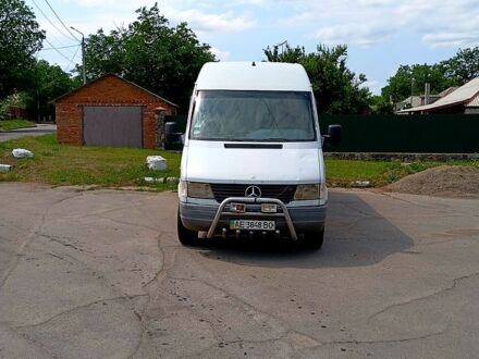 Мерседес Sprinter 1998 в Первомайск на Automoto.ua Мерседес Sprinter, объемом двигателя 2.9 л и пробегом 200 тыс. км за 6000 $, фото 1 на Automoto.ua