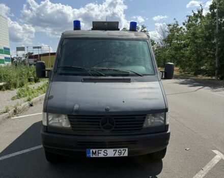 Мерседес Sprinter, объемом двигателя 3 л и пробегом 500 тыс. км за 6500 $, фото 1 на Automoto.ua