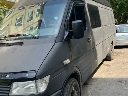 Мерседес Sprinter, объемом двигателя 2.9 л и пробегом 100 тыс. км за 9000 $, фото 1 на Automoto.ua