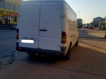 Мерседес Sprinter, объемом двигателя 2.2 л и пробегом 390 тыс. км за 5639 $, фото 1 на Automoto.ua