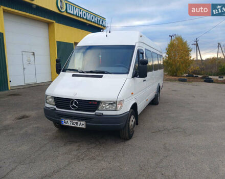 Мерседес Sprinter 2000 в Жашкове на Automoto.ua Мерседес Sprinter, объемом двигателя 2.9 л и пробегом 500 тыс. км за 17000 $, фото 1 на Automoto.ua