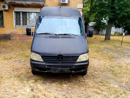 Мерседес Sprinter, объемом двигателя 2.1 л и пробегом 350 тыс. км за 4500 $, фото 1 на Automoto.ua