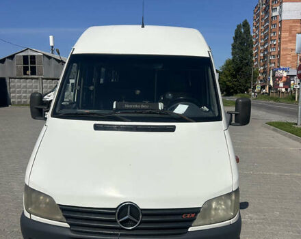 Мерседес Sprinter, об'ємом двигуна 2.2 л та пробігом 300 тис. км за 9900 $, фото 1 на Automoto.ua