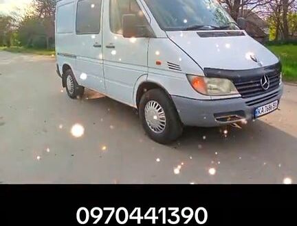Мерседес Sprinter, объемом двигателя 2.2 л и пробегом 500 тыс. км за 3500 $, фото 1 на Automoto.ua