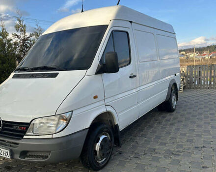 Мерседес Sprinter, объемом двигателя 2.2 л и пробегом 400 тыс. км за 8500 $, фото 1 на Automoto.ua