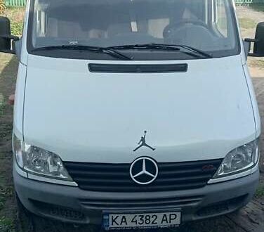 Мерседес Sprinter 2002 у Києві на Automoto.ua Мерседес Sprinter, об'ємом двигуна 2.1 л та пробігом 430 тис. км за 8700 $, фото 1 на Automoto.ua