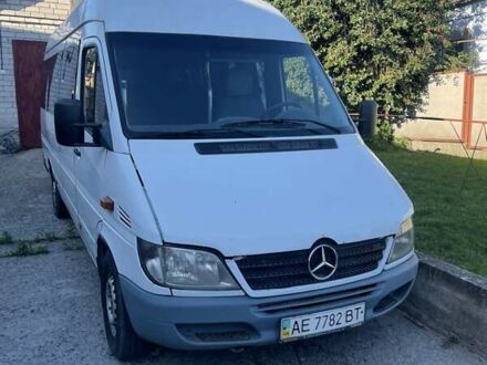 Мерседес Sprinter 2002 в Днепре (Днепропетровске) на Automoto.ua Мерседес Sprinter, объемом двигателя 2.15 л и пробегом 350 тыс. км за 9000 $, фото 1 на Automoto.ua