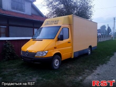 Мерседес Sprinter, объемом двигателя 2.2 л и пробегом 300 тыс. км за 6500 $, фото 1 на Automoto.ua