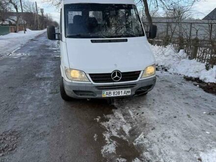 Мерседес Sprinter, объемом двигателя 2.2 л и пробегом 300 тыс. км за 3500 $, фото 1 на Automoto.ua