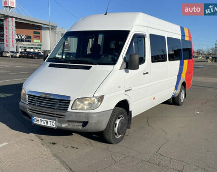 Мерседес Sprinter, объемом двигателя 2.7 л и пробегом 700 тыс. км за 14200 $, фото 1 на Automoto.ua