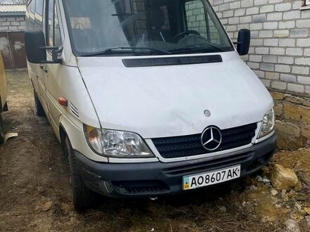 Мерседес Sprinter, объемом двигателя 2.2 л и пробегом 213 тыс. км за 6200 $, фото 1 на Automoto.ua