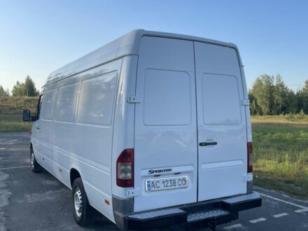 Мерседес Sprinter, объемом двигателя 2.1 л и пробегом 680 тыс. км за 8300 $, фото 1 на Automoto.ua