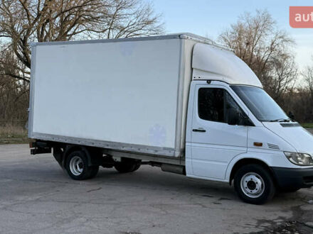 Мерседес Sprinter, объемом двигателя 2.2 л и пробегом 360 тыс. км за 13500 $, фото 1 на Automoto.ua