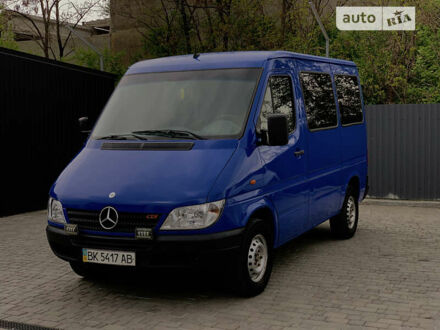 Мерседес Sprinter, объемом двигателя 2.2 л и пробегом 423 тыс. км за 8900 $, фото 1 на Automoto.ua